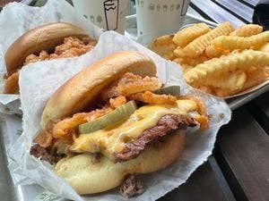 シェイクシャック 東京国際フォーラム店