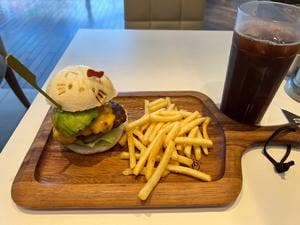 J.S. BURGERS CAFE ルミネ池袋店