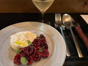 nature wine & pub under