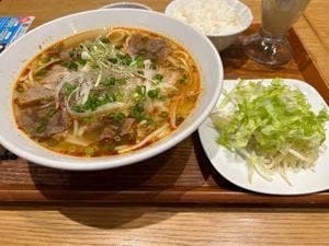 ニエウ クアン ザザ中央館