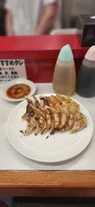 赤萬餃子 三宮店