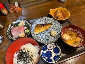 初島