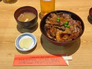 豚丼のぶたはげ 帯広本店