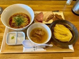 特選中華蕎麦 諭吉
