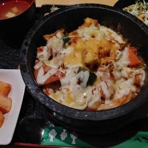 韓国家庭料理＆居酒屋 うわさのへそんちゃん 新大久保店
