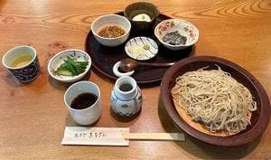 蕎麦切りあなざわ