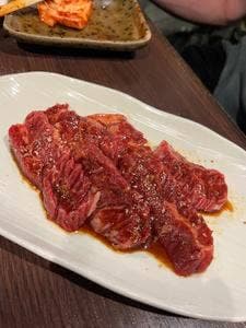 炭火焼肉ホルモン うらら