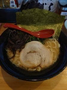 熟成豚骨ラーメン そだし 河口湖店