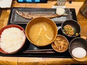 炭火焼干物定食 しんぱち食堂 天神橋筋6丁目店