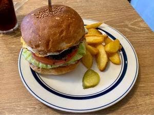 LAID BACK BURGER
