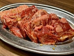 焼肉とホルモン居酒屋 もぢょい。