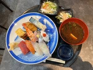 くれよん食堂