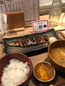 室町干物食堂 めしさんど