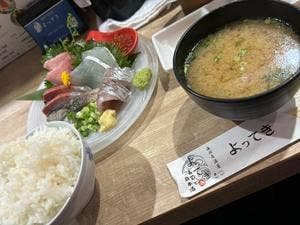 寿司と日本酒よってき