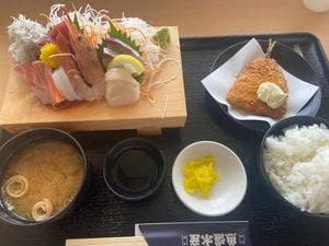 魚盛水産 海南サクアス