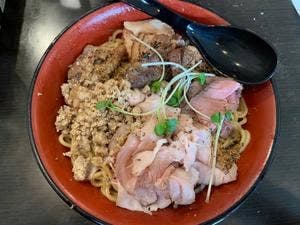 肉麺 ひだまり庵