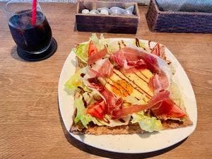 フクロウカフェクルー