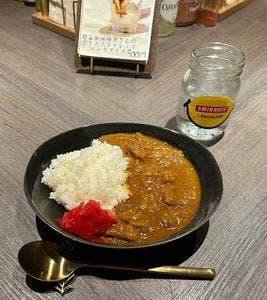 堂前牛すじカレー