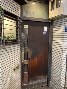 238