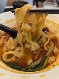 刀削麺酒坊