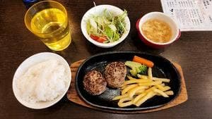 鉄板焼 KIWA