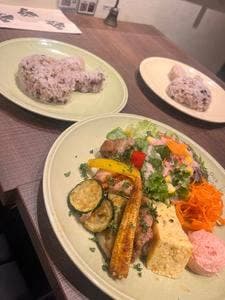 ディック・ブルーナ テーブル 横浜