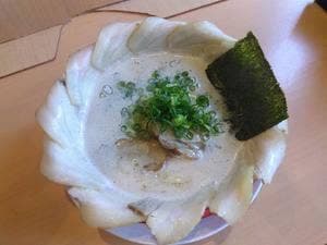 泡系しおとんこつラーメン べらしお なかもず店