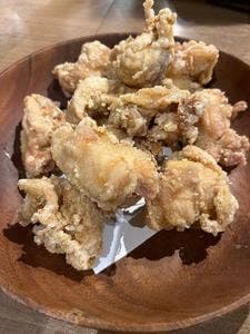 鶴吉 焼肉居酒屋