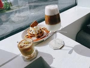 Whitely Cafe