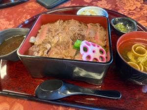 泉国際ゴルフ倶楽部 レストラン