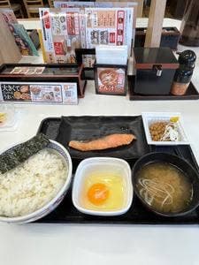 吉野家 171号線高槻市役所前店