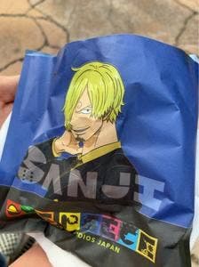 ロストワールド・レストラン入口横フードカート