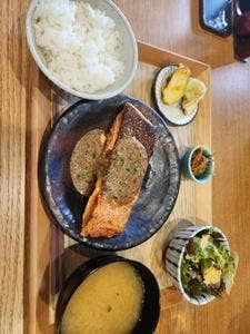 WITH KAMAKURA