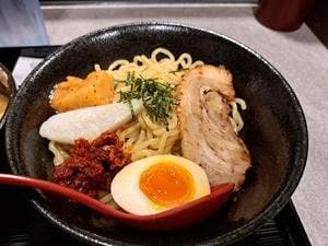 味噌つけ麺麺場田所商店