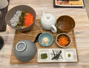 銀座青果堂フルーツパーラー ✕ 元町食堂