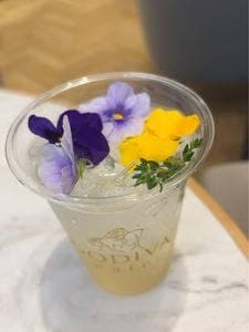 GODIVA café Minatomirai
