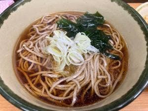 どん八 生麦店
