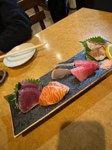 こだわり鮮魚とおでんと炭火焼 鱗 ~うろこ~