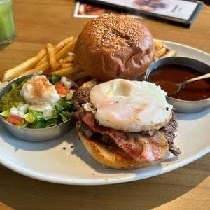 THE BURGER SHOP 393