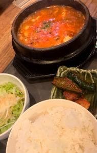 KOREAN DINING LEE