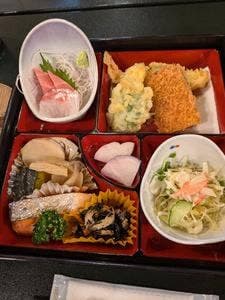 喰処はなや