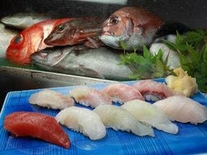 おかめ鮨