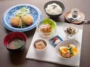 Cafe 和 ごはん わんず・はーと・かふぇ ならまち店