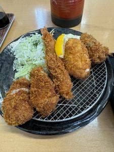 とんかつ 港や