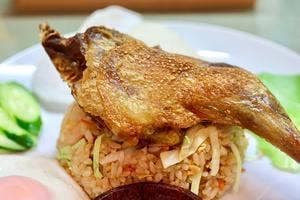 WARUNG KAKI LIMA