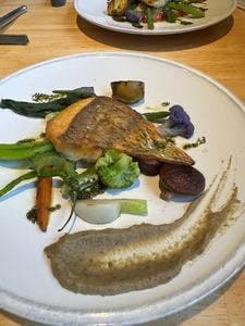 AKEBONO. La Table