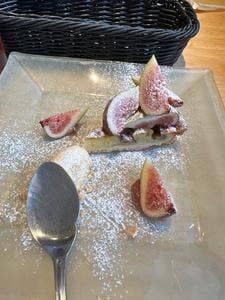 AKEBONO. La Table