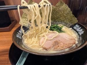 横浜家系ラーメン壱角家 有楽町店