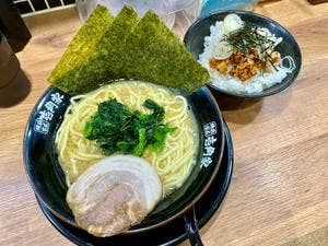 壱角家 新宿靖国通店