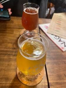 Mallika Brewing クラフトビールカフェ